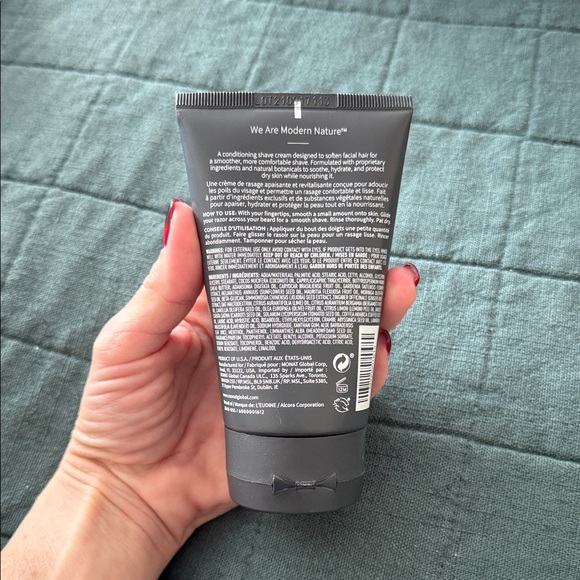 Monat Men's Shaving Cream in Gray Tube - Picture 2 of 3